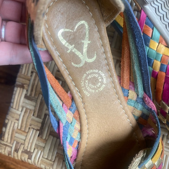 Fiesta Feet Unicorn size 6 - Picture 3 of 6